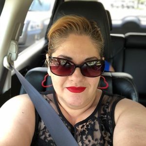 Meet your Posher, Sirene